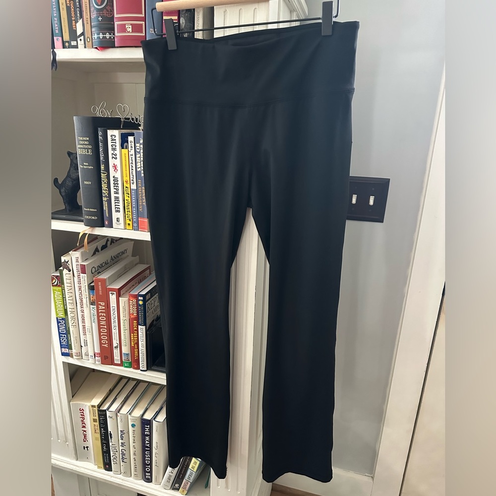 NWOT AVIA Athletic Pants Large Petite